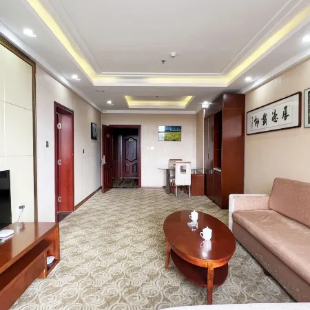Lingyun Holiday Hotel Weichang