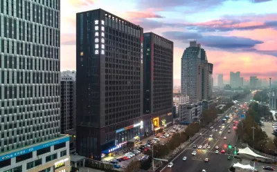Yiyue Shanghe Hotel Отели рядом с достопримечательностью «В Цзяо Цзяо Цзян Цзян Цзян Цзян Цзян Цз»