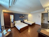 A25 Hotel - 137 Nguyen du DN Hotel dekat Human Resources Development Center of Da Nang