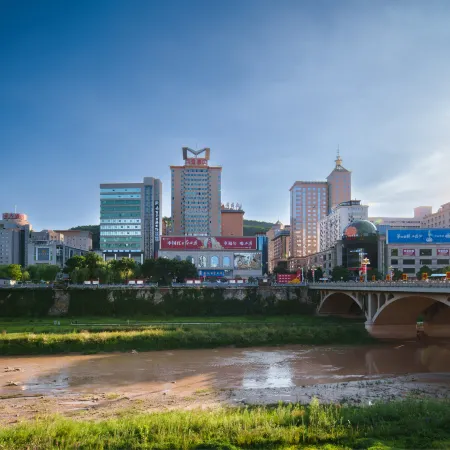 Runfeng Hotel (Yan'an Baotashan Wanda Branch)