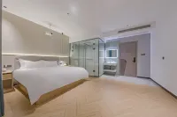 โรงแรมชูเยว่แพลทินัม เฟิ่งหยาง - ที่มีที่จอดรถ