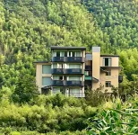 Four Seasons’ Wind HomeStay