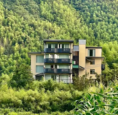 Four Seasons’ Wind HomeStay