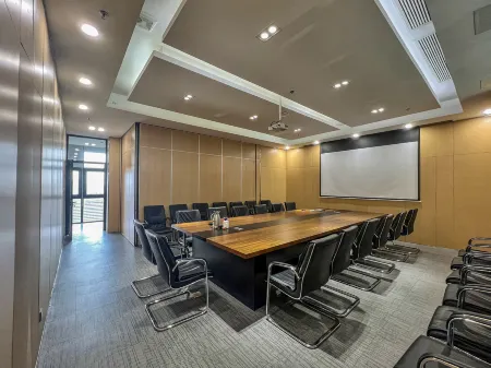 Shudaixiong E-Sports Hotel (Lishui Yongshoufang Commercial Street) Отели рядом с достопримечательностью «Yongshou Sita»