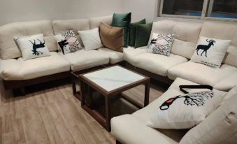 Zhen Shan Xi She · Bo Xin Yun Ju (Jiuzhai Valley Tourist Center Store)