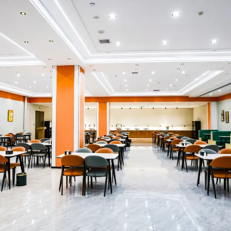 Chifeng Jindu Holiday Hotel (Wanda Plaza)