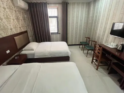 Zhushan Baofengzhen Yanliang Restaurant Hotels in Zhushan