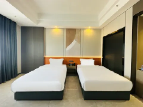 โรงแรมรุ่ยเซียง (สาขา พลาซ่านิวเวิลด์ อู๋ชวน)