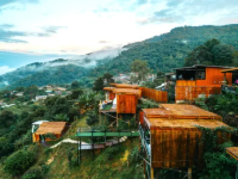 バーンロムナーオ メーリムのホテル