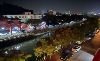 Jiangmen Mengxu Apartment