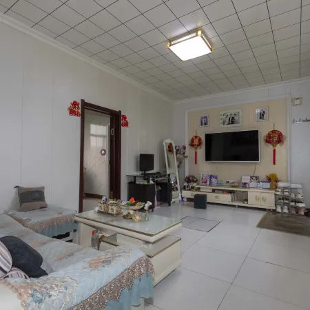 Jiayuan Inn, Arctic Village