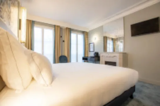 巴黎艾莎飯店（凱旋門景觀房，近凱旋門/戴高樂星形廣場）