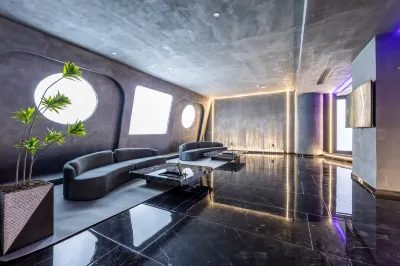 Jixia Intelligent E-sports Hotel (Yuanlongmao Branch)