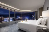 Jishou Xiangquan Sunshine Hotel Hotels near Dehang Canyon