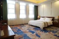 Saina Island Hot Spring Hotel