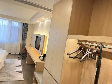 Wanzai Huiwenyuan Hotel