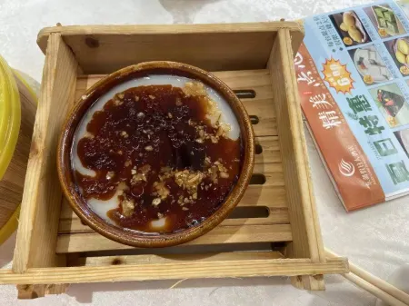 Yueyaduo · Huyi ｜COMFORTDESIGNER·VIEW Premium Hotel Отели рядом с достопримечательностью «DS Hot Springs»