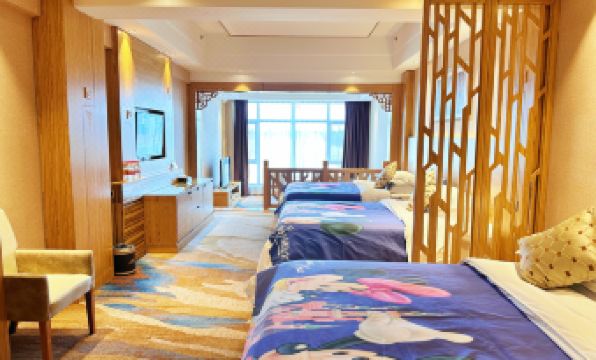 Chang Baishan Dynasty Holy Land Hot Spring Hotel