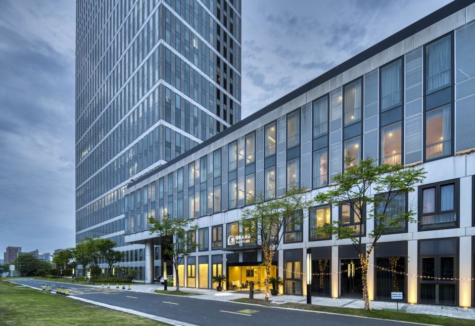 Hangzhou Xiasha University Town Ideal Box Hotel Images