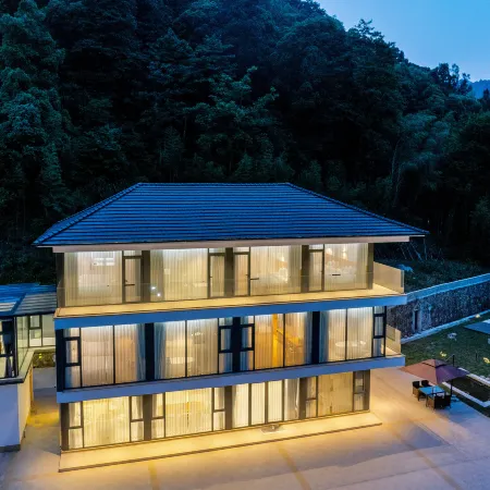 LUSHIN Hotel&Resorts