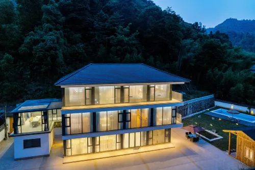 LUSHIN Hotel&Resorts