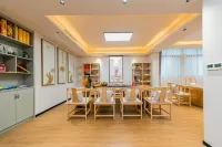 Zhoushan Zhujiajian Chan Cha Yiwei Chinese Inn