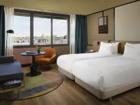 Avani Museum Quarter Amsterdam Hotel Hotels near Moco Museum
