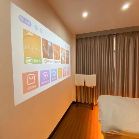 Xinlong Hotel