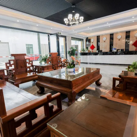 Tiandeng Junhao Hotel