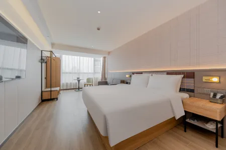 Homeinn Plus Hotel (Shanghai Pudong New International Expo Center Huamu Road Subway station) Отели рядом с достопримечательностью «Shanghai New International Expo Centre»