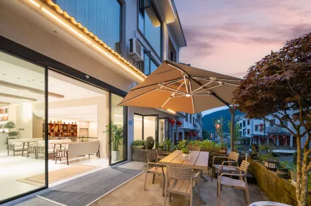 Baidu Mount Sanqing Guoyun Mountain Residence · Designer Holiday Resort Отели рядом с достопримечательностью «West Coast Scenic Area»