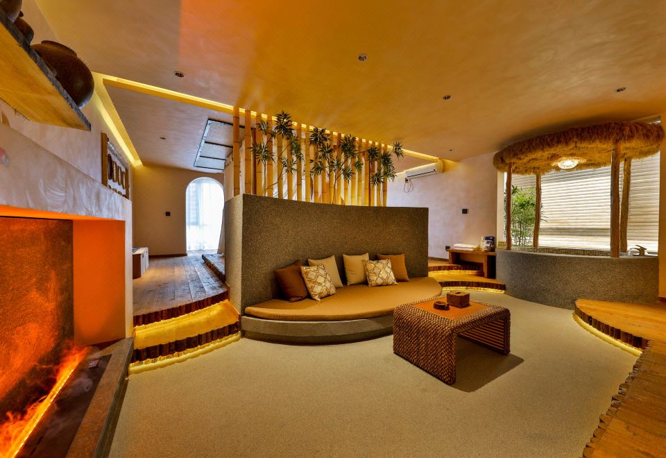 Qiezhu Luxury Hot spring Homestay