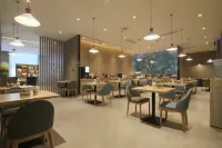 Mengyin Yipin Business Hotel