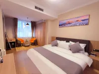Snow Mountain Wake Up Vacation Apartment - 3-Star
