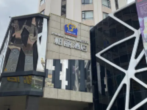 柏麗宜居酒店（台山商業城橋湖路店） 鄰近石花山公園的酒店