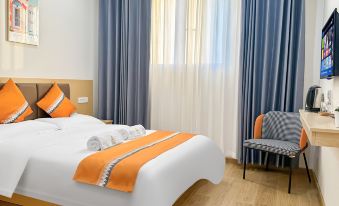 Orange inn Hotel