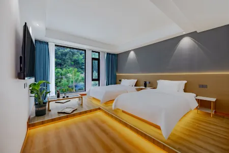 Huangshan Mountain is also a homestay Отели рядом с достопримечательностью «Lotus Peak»