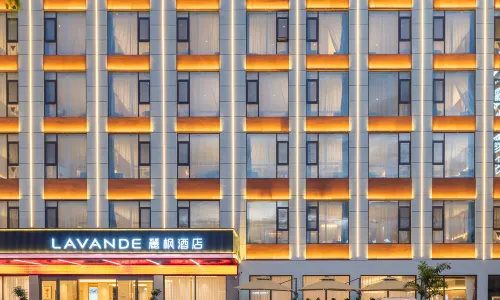 Lavande Hotel (Jin Kongque Street, Mang City)