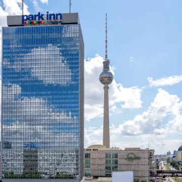Park Inn by Radisson Berlin Alexanderplatz Hotels in der Nähe von Alexanderplatz