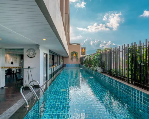 Lani Chiang Mai Hotel Hotels near Pa Tan