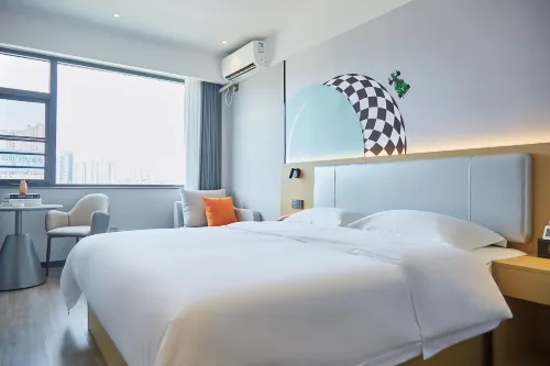 Fu Shun Da Hua Hotel - parcheggio