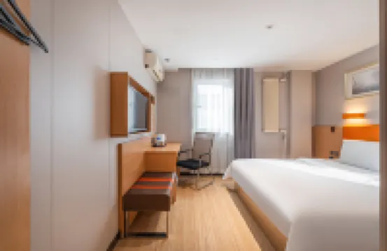 7 Days Premium (Peking Union Medical College Hospital Chaoyangmen Dongsi Subway Station) Hotels near Dongsi Station