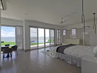 Seven-room villa Отели в г. Остров Бекана