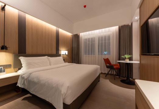 주하이 진펑 지아메이 호텔 (연인 중로)