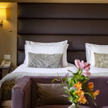 Hospes Palacio de San Esteban Отели рядом с достопримечательностью «Сан-Эстебан»