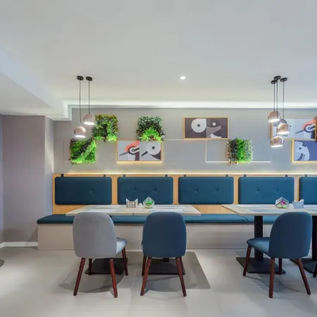 Homeinn Hotel (Haiyang People's Hospital Xinyuan Plaza Store)