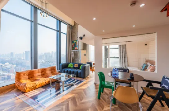 INVIS·隱室設計觀景公寓（成都春熙路步行街太古裏店）