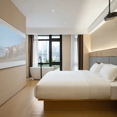 Yixi Hotel (Chongqing Nanbin Road Changjiang International) Hotel dekat Jalan Nanbin
