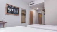 Hotel MaxOne Anyer Hotel di Kecamatan Cinangka