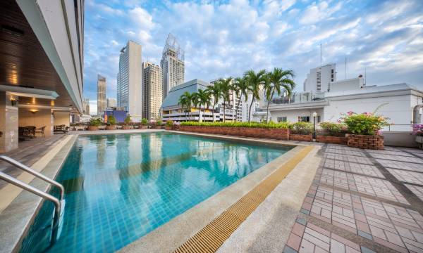 Royal Benja Hotel - Family Friendly Hotel